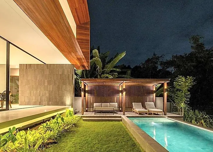 The Frame Combines Modern Design With Nature. Villa